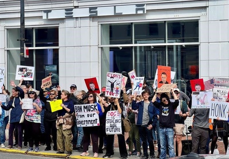 Anti-Musk Protesters Gather outside Tesla Dealership in Washington