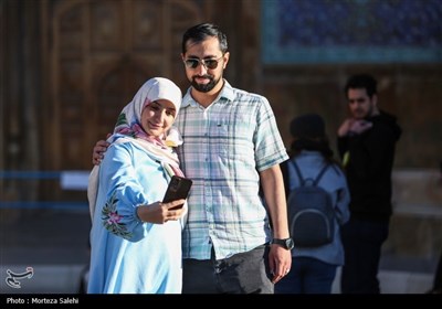 مسافران نوروزی در میدان نقش جهان اصفهان