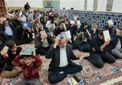 مراسم احیاء شب 23 رمضان در امامزاده علی صالح (ع) ایلام