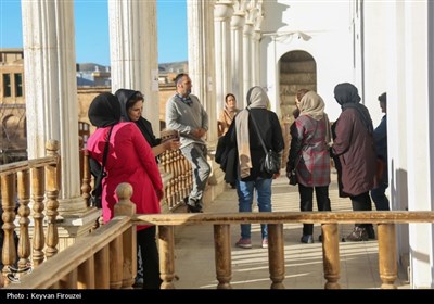 گردشگران نوروزی عمارت خسرو آباد سنندج