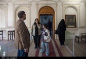 گردشگران نوروزی در مجموعه حافظیه و باغ نارنجستان قوام شیراز