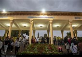 گردشگران نوروزی در مجموعه حافظیه و باغ نارنجستان قوام شیراز