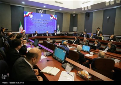 نشست معاون اول رئیس جمهور با سرمایه گذاران - کیش