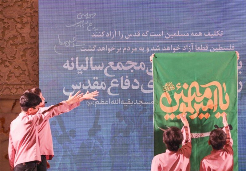مجمع سالانه رزمندگان بهداری دفاع مقدس با حضور یک بازیگر