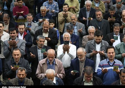 برپایی آیین نماز عید سعید فطر در امامزاده هلال بن علی(ع)