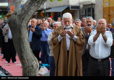اقامه نماز عید فطر در شهرک اکباتان