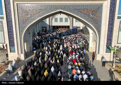 اقامه نماز عید سعیدفطر در کیش 