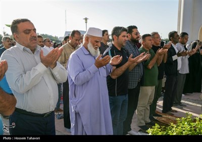 اقامه نماز عید سعیدفطر در کیش 