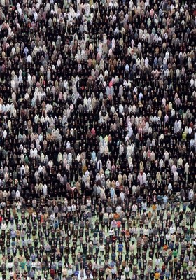 اقامه نماز عیدسعید فطر در مصلی تهران