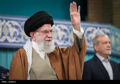 دیدار جمعی از مسئولان و سفرای کشورهای اسلامی با رهبرمعظم انقلاب