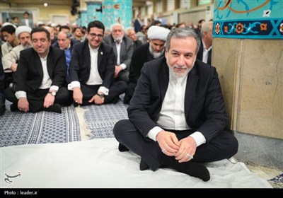دیدار جمعی از مسئولان و سفرای کشورهای اسلامی با رهبرمعظم انقلاب
