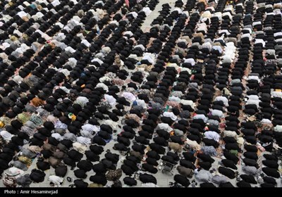 نماز مردم اصفهان در عید بندگی