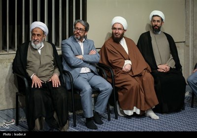 دیدار جمعی از مسئولان و سفرای کشورهای اسلامی با رهبرمعظم انقلاب