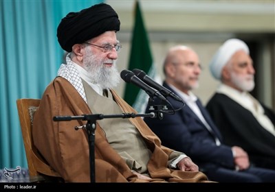 دیدار جمعی از مسئولان و سفرای کشورهای اسلامی با رهبرمعظم انقلاب