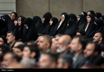 دیدار جمعی از مسئولان و سفرای کشورهای اسلامی با رهبرمعظم انقلاب