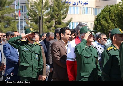 اهتزاز پرچم مقدس جمهوری اسلامی در پایتخت مقاومت جهان اسلام