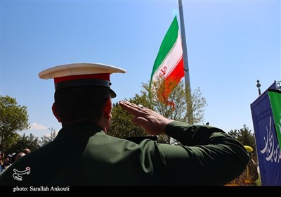 اهتزاز پرچم مقدس جمهوری اسلامی در پایتخت مقاومت جهان اسلام
