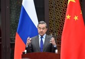 'Friends Forever, Never Enemies', China’s FM Tells Russia