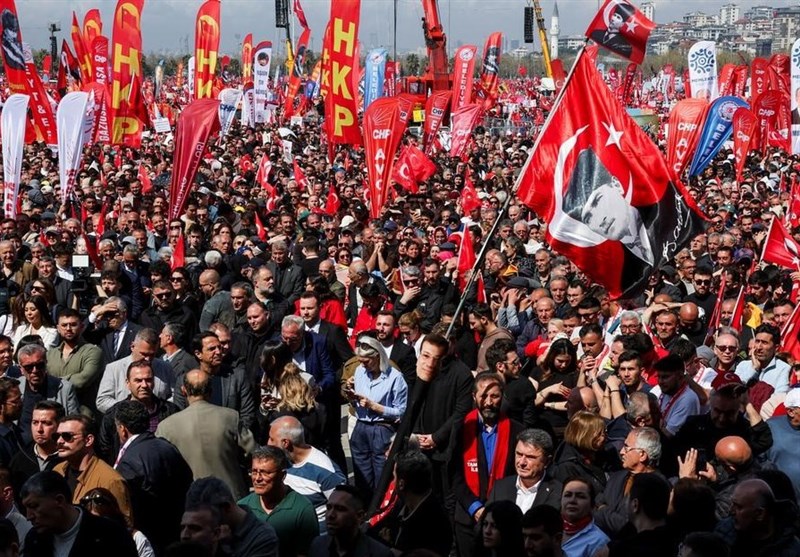 Turkey Denounces Opposition Calls for Day of No Shopping
