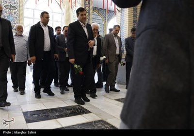 بازدید وزیر ورزش و جوانان از پروژه های ورزشی بجنورد