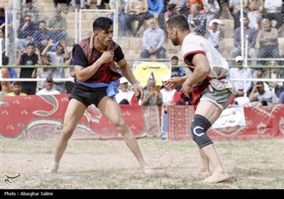 مسابقات کشتی با چوخه گود زینل خان اسفراین