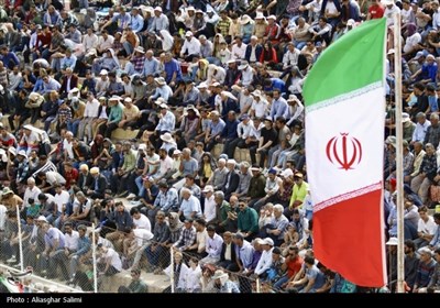 مسابقات کشتی با چوخه گود زینل خان اسفراین