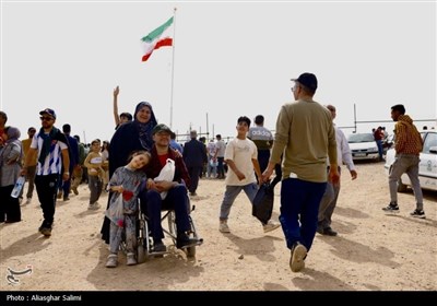 مسابقات کشتی با چوخه گود زینل خان اسفراین