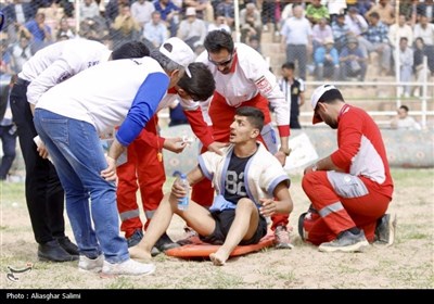 مسابقات کشتی با چوخه گود زینل خان اسفراین