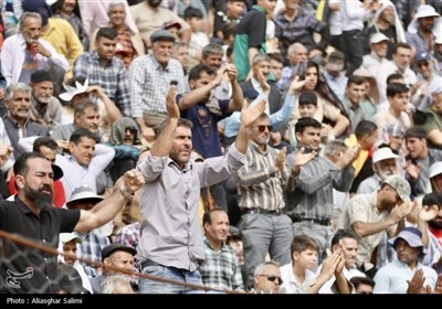 مسابقات کشتی با چوخه گود زینل خان اسفراین