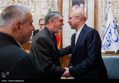 دیدار نوروزی جمعی از مسئولان نظام با رئیس مجلس شورای اسلامی
