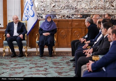 دیدار نوروزی جمعی از مسئولان نظام با رئیس مجلس شورای اسلامی