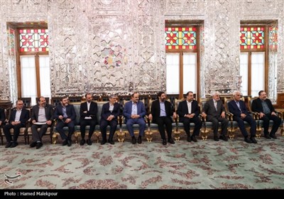 دیدار نوروزی جمعی از مسئولان نظام با رئیس مجلس شورای اسلامی