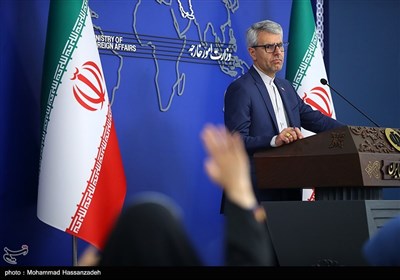 اولین نشست خبری اسماعیل بقائی سخنگوی وزارت امور خارجه جمهوری اسلامی ایران در سال 1404 