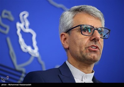 اولین نشست خبری اسماعیل بقائی سخنگوی وزارت امور خارجه جمهوری اسلامی ایران در سال 1404 