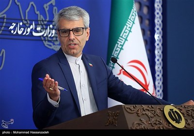 اولین نشست خبری اسماعیل بقائی سخنگوی وزارت امور خارجه جمهوری اسلامی ایران در سال 1404 