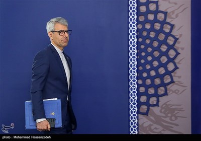 اولین نشست خبری اسماعیل بقائی سخنگوی وزارت امور خارجه جمهوری اسلامی ایران در سال 1404 