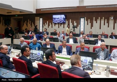 نشست معاون اول رئیس جمهور با فعالان اقتصادی و سرمایه گذاران - مشهد