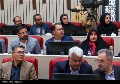 نشست معاون اول رئیس جمهور با فعالان اقتصادی و سرمایه گذاران - مشهد
