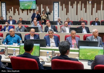 نشست معاون اول رئیس جمهور با فعالان اقتصادی و سرمایه گذاران - مشهد