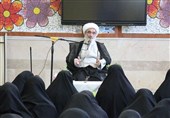 هشدار امام جمعه بوشهر به هجمه‌های وحشتناک ادراکی دشمنان