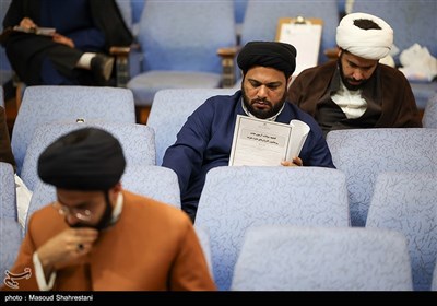 آزمون انتخابی روحانیون حج عمره
