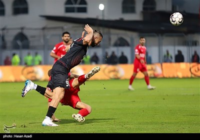 دیدار تیم های فوتبال نساجی و پرسپولیس