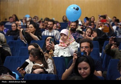 کنسرت مجید خراطها در حمایت از کودکان دارای ویژگی خاص در همدان