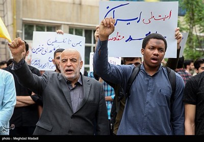 تجمع دانشجویی در دانشگاه امیرکبیر