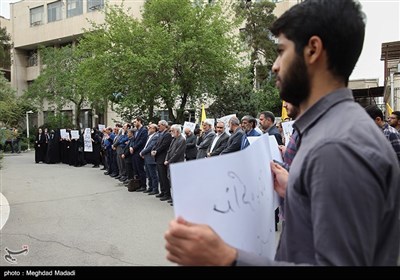 تجمع دانشجویی در دانشگاه امیرکبیر