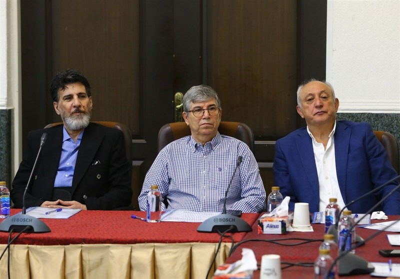 فریبا: در زمان معارفه ساپینتو پیشکسوت استقلال نبودم / متکی به درآمد فوتبال نیستم