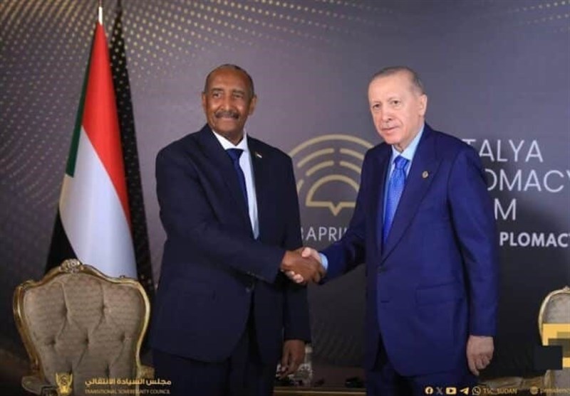 مذاکرات ژنرال برهان با اردوغان در آنتالیا