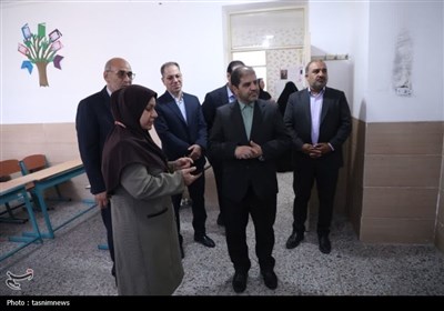حضور معاون استاندار یزد در جمع دانش آموزان دوره اول ابتدایی