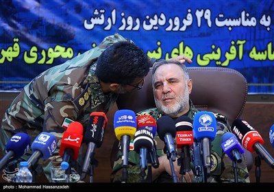 نشست خبری فرمانده نیروی زمینی ارتش