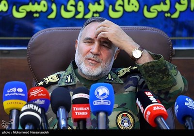 نشست خبری فرمانده نیروی زمینی ارتش